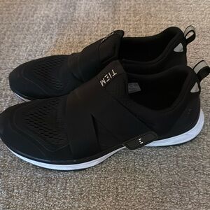 Tiem black cycle shoes with SPD cleats